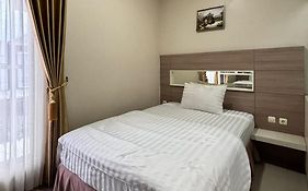 Homestay Harmony Syariah RedPartner Near Juanda T2